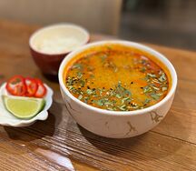 Том ям с морепродуктами