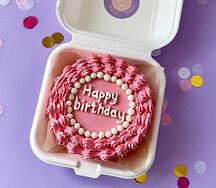 Бенто-торт №3 розовый с рюшами Happy birthday для девушки