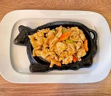 Свинина на чугунной плите