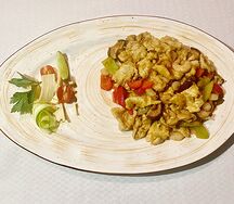 Свинина с креветками и грибами