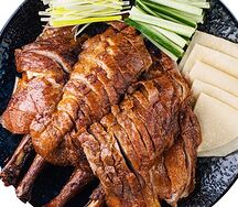 Утка по-пекински целая