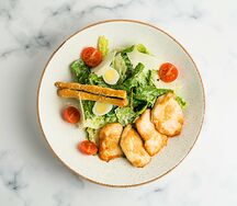 Салат Цезарь с курицей