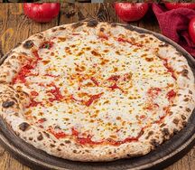 Пицца домашняя с ветчиной и грибами