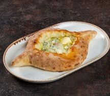 Хачапури по-аджарски Три сыра