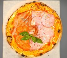 Пицца Мясное ассорти
