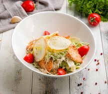 Салат Цезарь с курицей