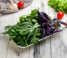 Ассорти из свежей зелени