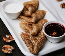 Блинчики со сметаной