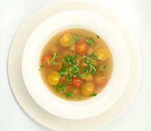 Куриный бульон с мини-пельменями