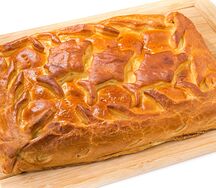 Пирог с палтусом и яйцом