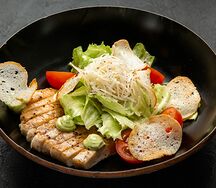 Цезарь с курицей