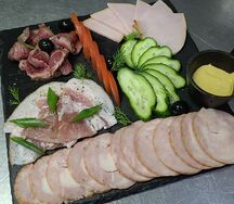 Мясная тарелка