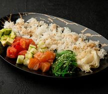 Поке с лососем