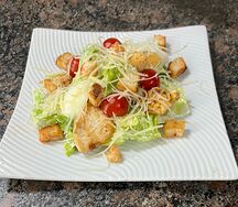 Салат Цезарь куриный