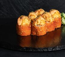 Запечённый ролл с креветками