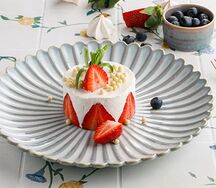 Сметанник с клубникой