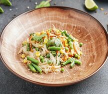 Салат с кальмаром