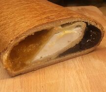 Рулет Трио с абрикосом, творогом и маком