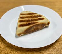 Грилата с курицей и сыром