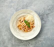 Тальятелле с курицей и грибами