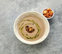 Крем-суп с грибами и гренками