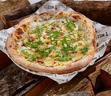 С карамелизированной грушей и горгонзолой