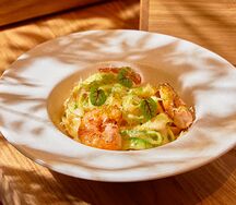 Тальятелли с креветками и цукини