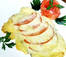 Кура под сырной шапкой