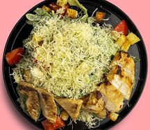 Салат Цезарь с курицей
