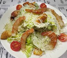 Салат Цезарь с креветками