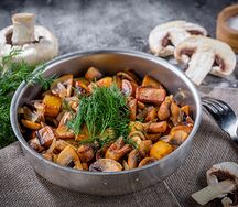 Картофель с грибами и луком