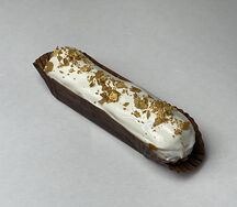 Эклер ванильный