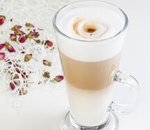 Латте на миндальном молоке