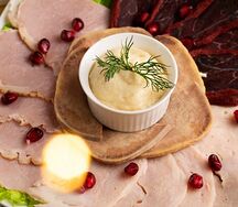 Ассорти из мясных деликатесов