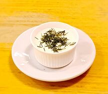 Сметанный соус с чесноком