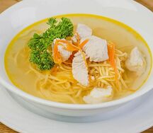 Куриный суп с домашней лапшой / Chicken soup with homemade noodles