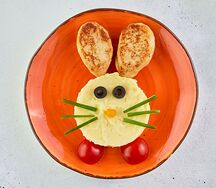 Куриные котлеты Зайка с картофельным пюре