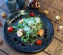 Руккола с креветками