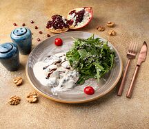 Теплый салат с куриной печенью