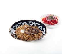 Самаркандский плов с салатом Ачучук