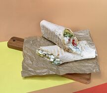 Вегетарианская шаверма с сыром фета и фри