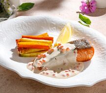 Форель в икорном соусе