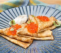 Блины с красной икрой и сметаной
