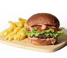 Гамбургер Black Angus с картофелем фри