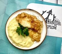 Куриная грудка с картофельным пюре