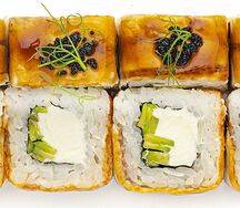 Ролл с угрем в соусе терияки и авокадо