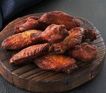 Куриные крылышки в соусе барбекю