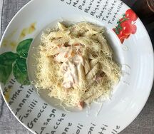 Пенне с лососем