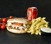 Пита, картошка фри, напиток