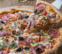 Пицца Мясное ассорти